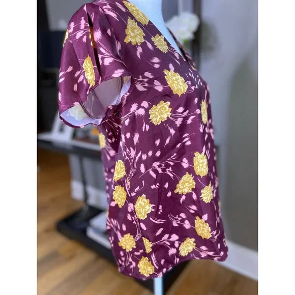 ModCloth Genuine Self Purple Short Sleeve Floral Blouse Women's Size Medium - Picture 5 of 8